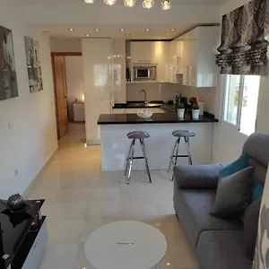 https://apartamento-turstico-nutica-1-2c.hotelsinnerja.org